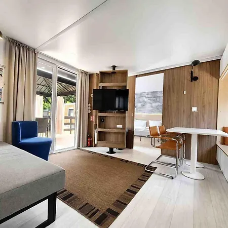 Vakantiehuis In Mit Terrasse- Garten Und Grill By Interhome *